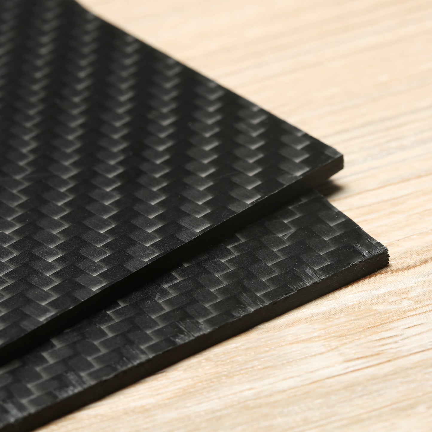 [discontinued] Genmitsu CNC材料 3K カーボンファイバープレート 炭素繊維板 黒色 2ピース 180 x 100 x 2 mm CNC彫り、 エンドミル、切断、DIYクラフトなどに適用されます