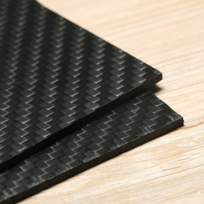 [discontinued] Genmitsu CNC材料 3K カーボンファイバープレート 炭素繊維板 黒色 2ピース 180 x 100 x 2 mm CNC彫り、 エンドミル、切断、DIYクラフトなどに適用されます